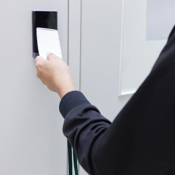 controle-d-acces-bordeaux-badge-lecteur-digicode-biométrie-bordeaux-toulouse-agen-pau-montpellier